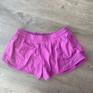 Lululemon Hotty Hot Short 2.5” Size 6 Regal Plum